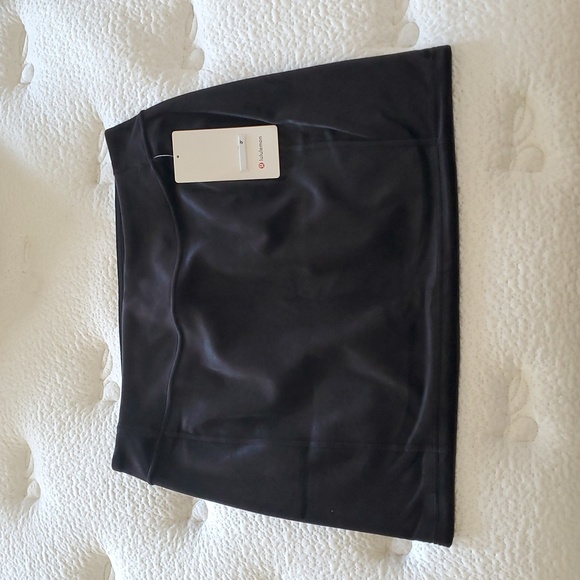NWT Lululemon Scuba HR Mini Skirt Special Edition Black Velvet SZ L - Picture 5 of 5